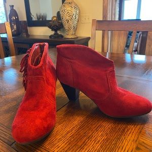 Red fringe faux suede boots size 8.